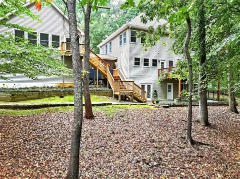 Exterior - 2901 Tree Top Rd, Dacula, GA 30019 photo 17 of 27