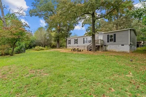 731 Falcon Cir, Chatsworth, GA 30705