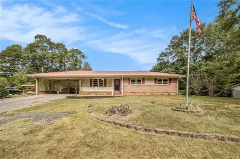 525 Virginia Ln, Hull, GA 30646