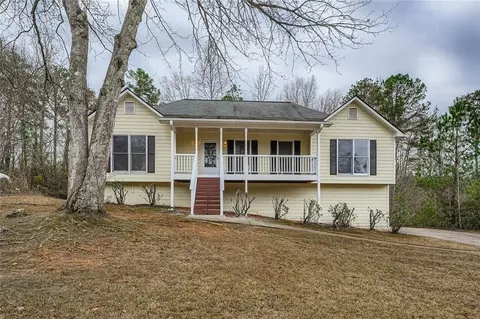 292 Yellowstone Dr, Powder Springs, GA 30127
