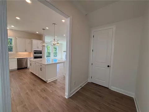 609 Skytop Dr, Cumming, GA 30040 photo 11