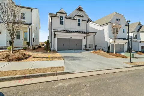609 Skytop Dr, Cumming, GA 30040 photo 2