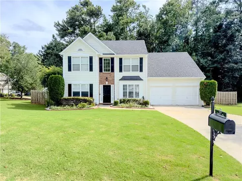 1559 Woodmore Dr SW, Marietta, GA 30008