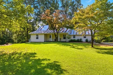 101 Dove Ln, Clarkesville, GA 30523