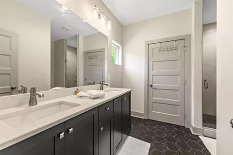 Bath - 82 Circle Dr, Morganton, GA 30560 photo 1 of 4