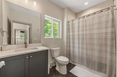 Bath - 82 Circle Dr, Morganton, GA 30560 photo 4 of 4