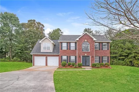6472 Lester Ln, Stone Mountain, GA 30087