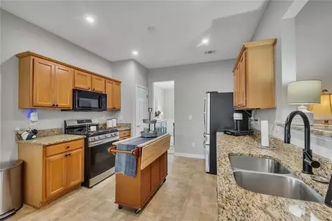 Kitchen - 323 Azalea Loop, Canton, GA 30114 photo 2 of 3