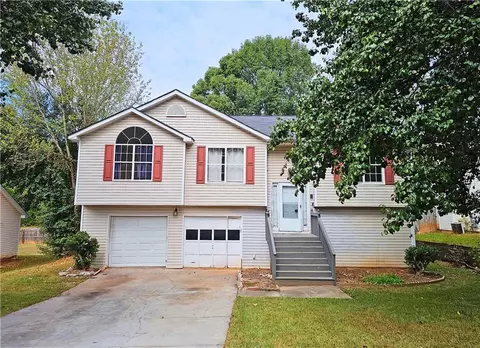 5440 Mayfair Crossing Dr, Lithonia, GA 30038
