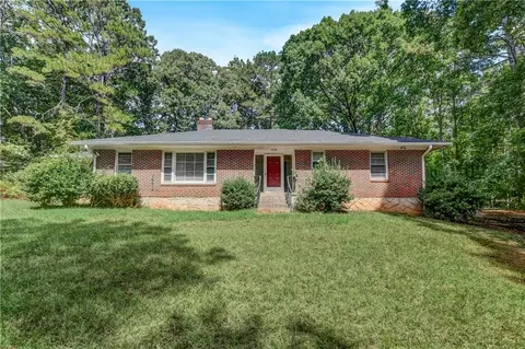 4934 Rockbridge Rd, Stone Mountain, GA 30088