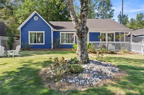 4304 Hillview Dr, Acworth, GA 30101