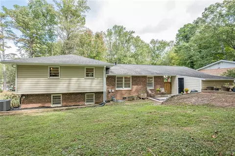 Exterior - 3244 Craig Dr, Duluth, GA 30096 photo 7 of 9