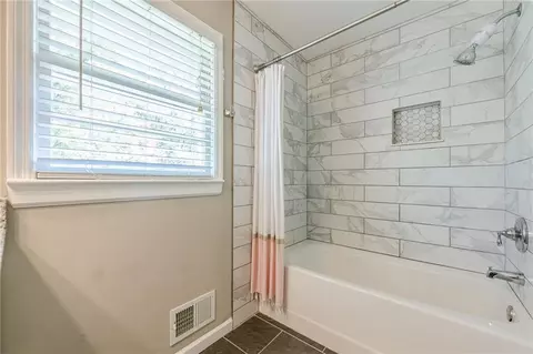 Bath - 3244 Craig Dr, Duluth, GA 30096 photo 2 of 5