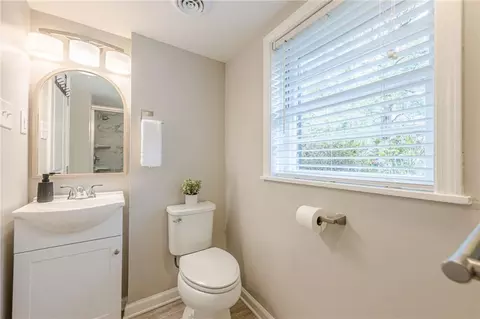 Bath - 3244 Craig Dr, Duluth, GA 30096 photo 4 of 5