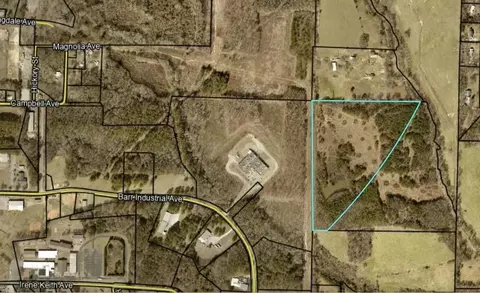 460 Sally Ann Cir, Bowdon, GA 30108
