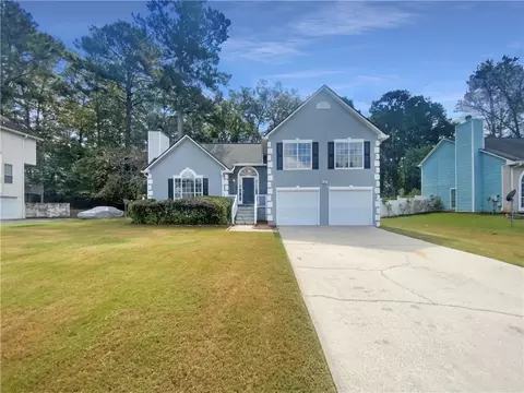 810 River Valley Dr, Jonesboro, GA 30238