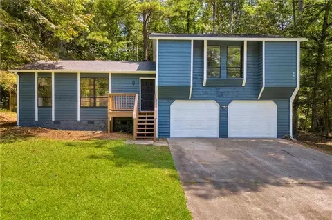 3346 Deshong Dr, Stone Mountain, GA 30087