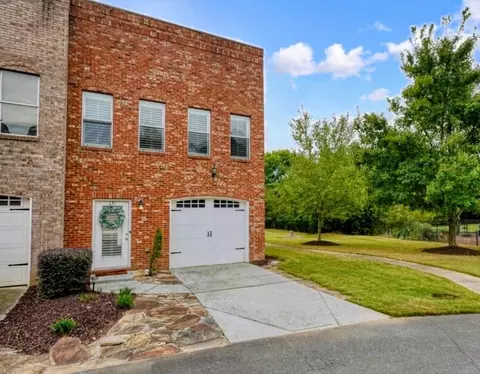 131 Riverwatch Ct, Canton, GA 30114