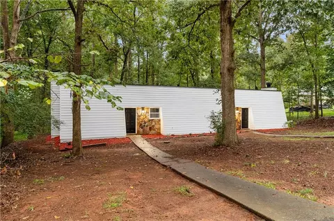 131 Nicole Cir, Athens, GA 30606