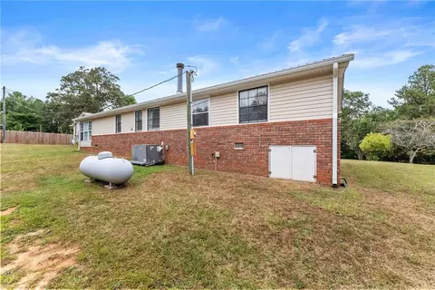1689 Old State Rd, Pendergrass, GA 30567 photo 43
