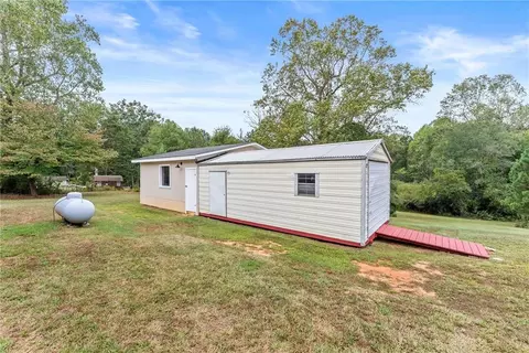 1689 Old State Rd, Pendergrass, GA 30567 photo 40