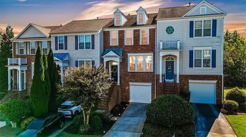 205 Balaban Cir, Woodstock, GA 30188