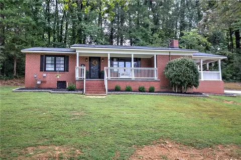 261 Jordan Rd SE, Cartersville, GA 30120