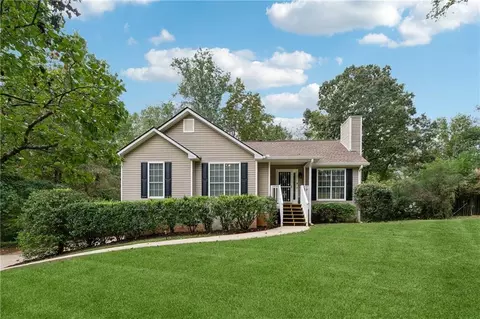 7040 Devon Dr, Cumming, GA 30028
