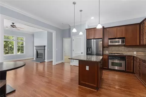 11 Perimeter Ctr E #1404, Atlanta, GA 30346