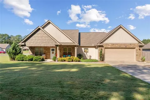 413 Beamer Rd, Calhoun, GA 30701