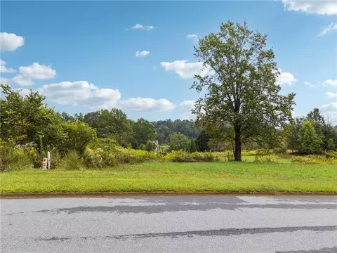 1126 Sydney Ln, Demorest, GA 30535