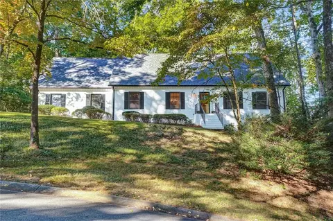 197 Carriage Trce, Marietta, GA 30068