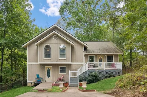 131 Plantation Dr, Dawsonville, GA 30534