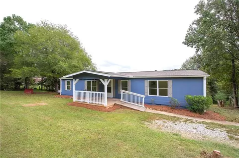 1379 Rich Davis Rd, Hiram, GA 30141