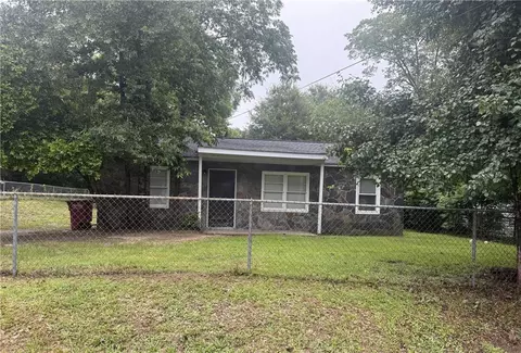 5770 Satterfield Dr, Macon, GA 31206