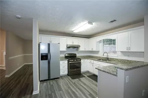Kitchen - 4114 Berkeley Mill Close, Duluth, GA 30096 photo 1 of 5