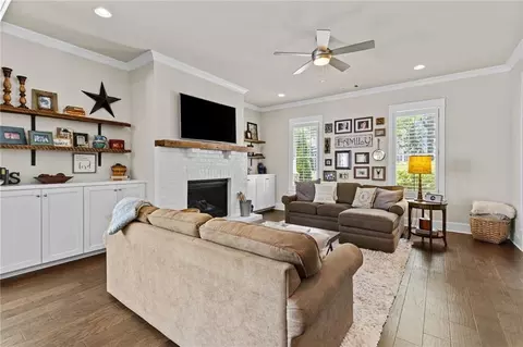 480 S Hill St, Buford, GA 30518 photo 9