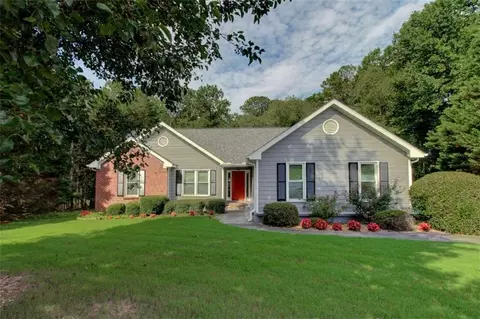 1190 Timber Walk Dr, Loganville, GA 30052