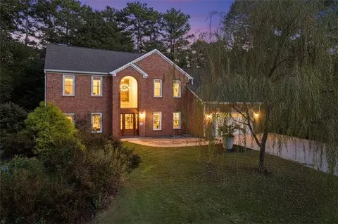 2372 Battle Forest Dr SW, Marietta, GA 30064