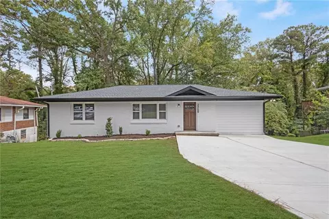 3268 Robin Rd, Decatur, GA 30032