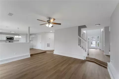 907 Brisley Cir, Hampton, GA 30228 photo 5