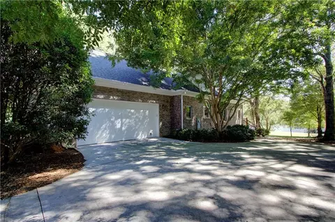 Exterior - 6224 Waters Edge Dr, Covington, GA 30014 photo 15 of 27