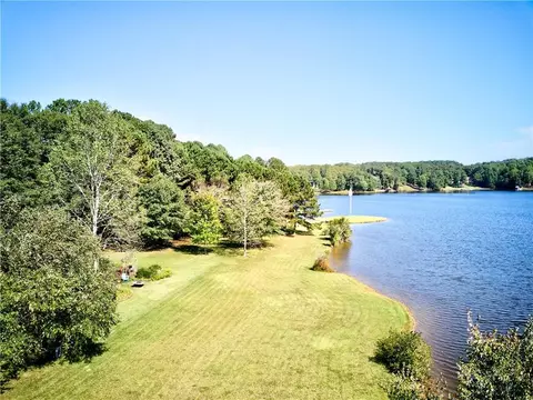 View/Area - 6224 Waters Edge Dr, Covington, GA 30014 photo 8 of 9