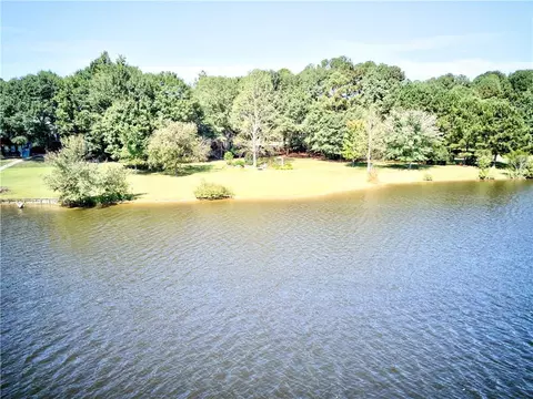 View/Area - 6224 Waters Edge Dr, Covington, GA 30014 photo 5 of 9