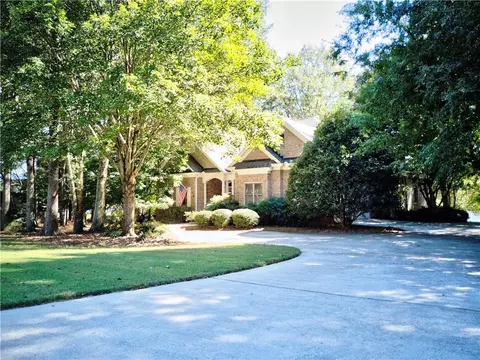 Exterior - 6224 Waters Edge Dr, Covington, GA 30014 photo 3 of 27