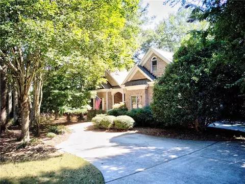 Exterior - 6224 Waters Edge Dr, Covington, GA 30014 photo 2 of 27