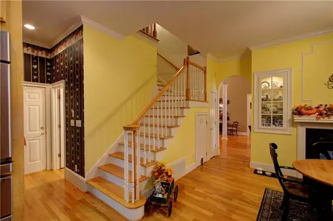 Entry Way - 6224 Waters Edge Dr, Covington, GA 30014 photo 2 of 4