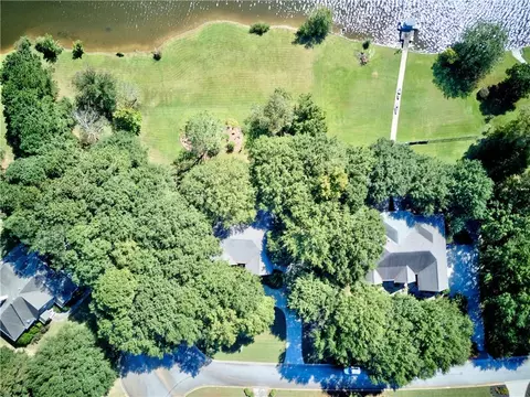 View/Area - 6224 Waters Edge Dr, Covington, GA 30014 photo 3 of 9