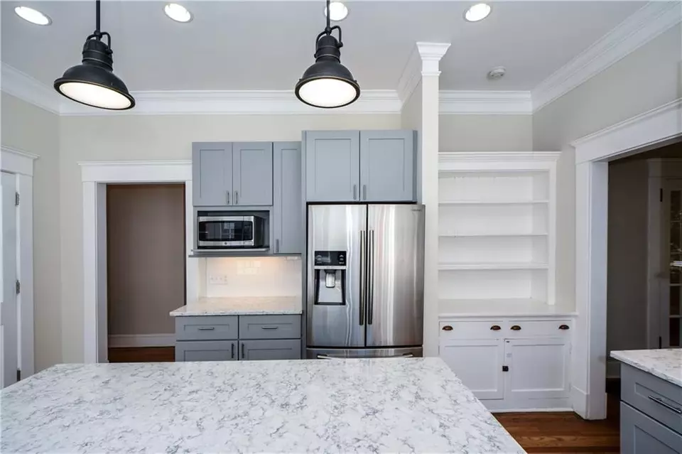 Kitchen - 1285 Oxford Rd NE, Atlanta, GA 30306 photo 4 of 5