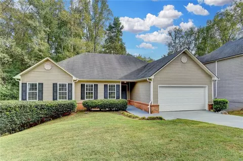 3401 Mosswood Ln, Rex, GA 30273